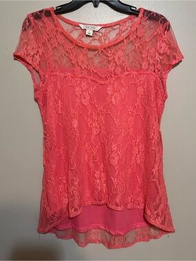 Adam Levine Collection Coral Lace Short Sleeve Blouse